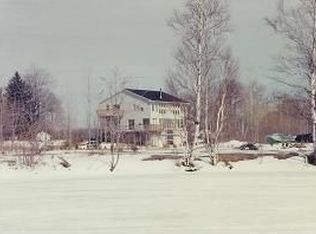 10051 N Holland Rd, Edmore, MI 48829