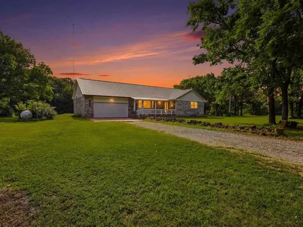 7250 E Brake Rd, Newkirk, OK 74647