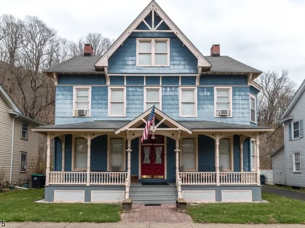 92 Spring Garden St, Milford Boro, NJ 08848