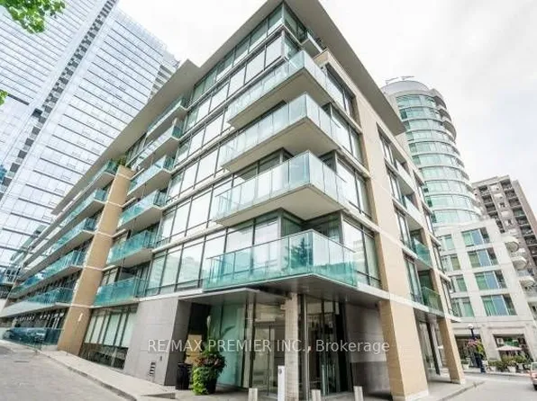 21 Scollard St #205, Toronto, ON M5R 1G1