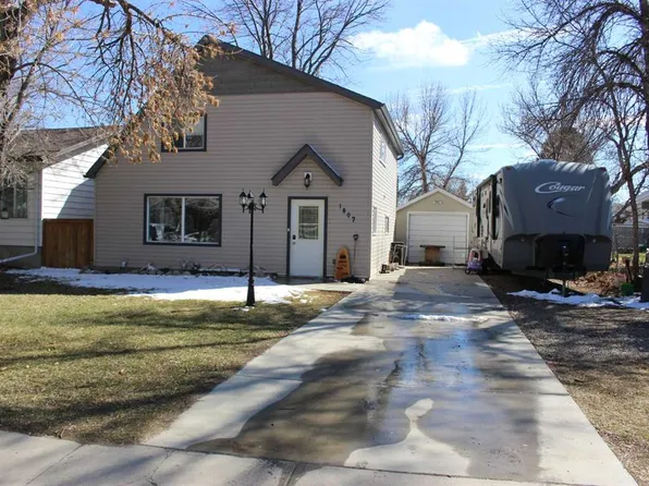 1607 N 23rd Ave, Coaldale, AB T1M 1E2