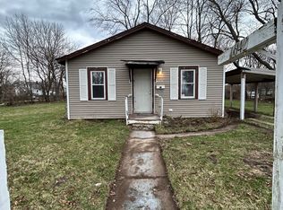 1642 Fremont St, South Bend, IN 46628