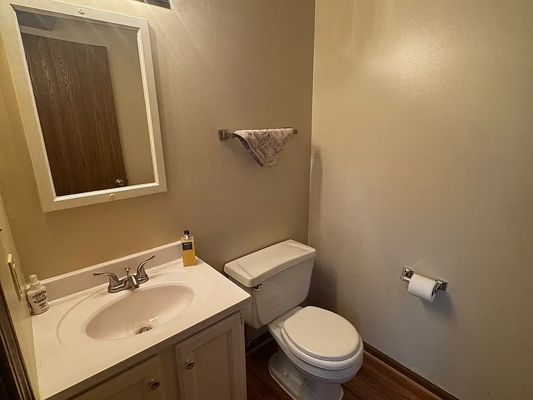 910 N Wheeler St — Photo 7