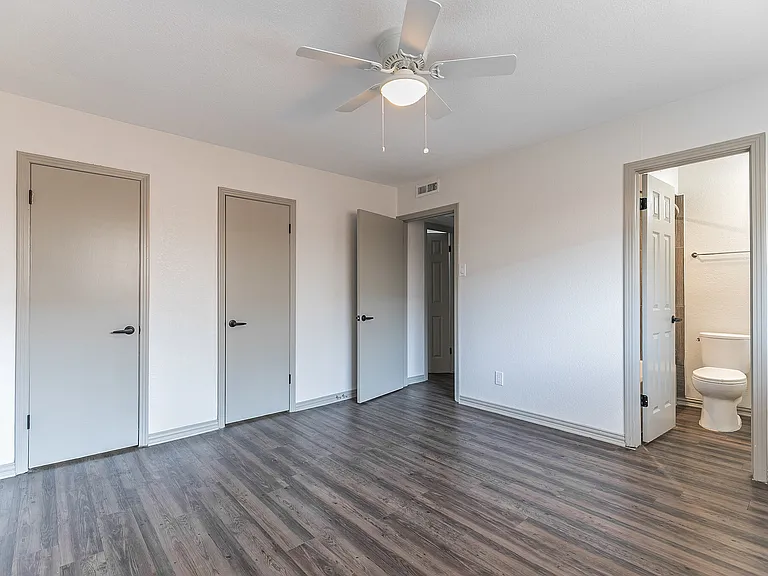 Colony House — Photo 29