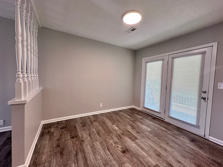 918 Naomi Dr — Photo 14