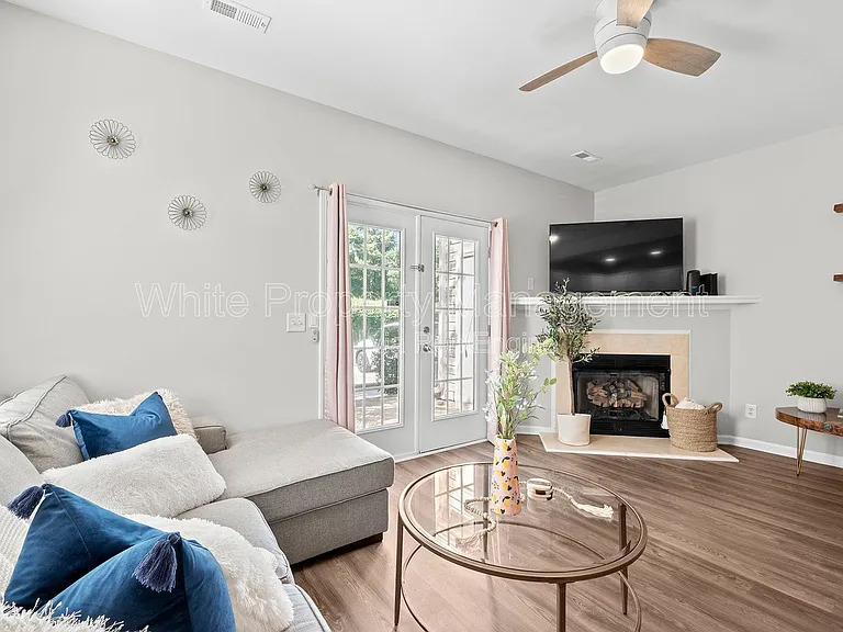 11339 Dundarrach Ln — Photo 15