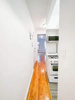 Rented by Urban Real Estate Inc | media 4
