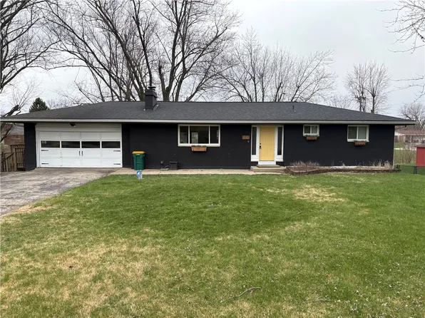 3520 N Dakar Dr, Dayton, OH 45431