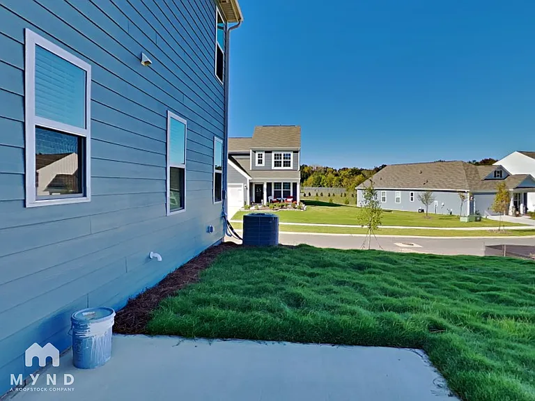 1568 Banham Dr — Photo 30