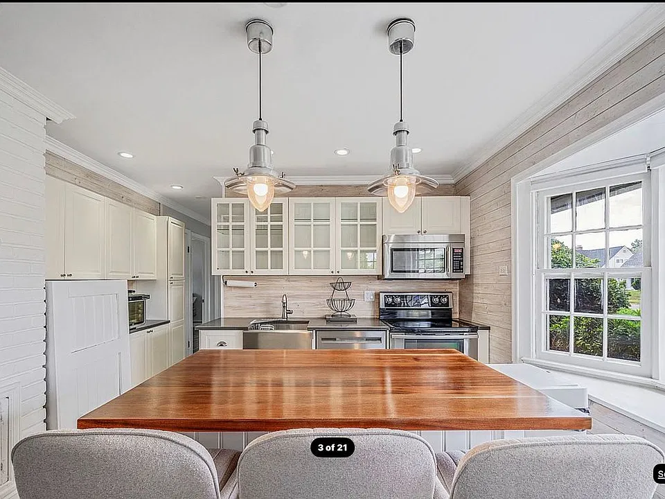 90 Twin Ln N