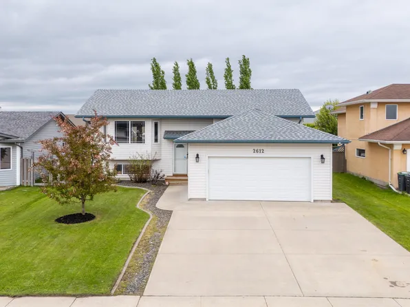 2612 6th Ave, Cold Lake, AB T9M 2C7