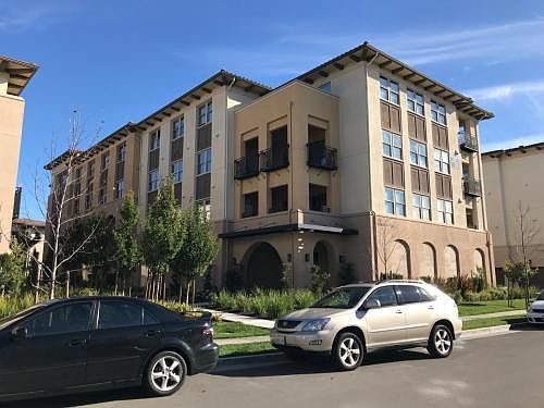 1st image of 1053 Dewberry Pl Unit 302