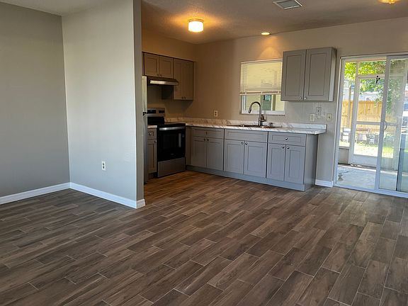 5th image of 556 Briarwood Rd