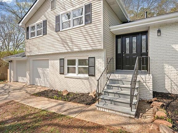 3rd image of 4471 Myrtle Hill Rd NE