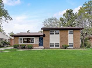 3125 Nina Ave, Wilmette, IL 60091