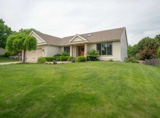7318 Countrywood Ln, Madison, WI 53719