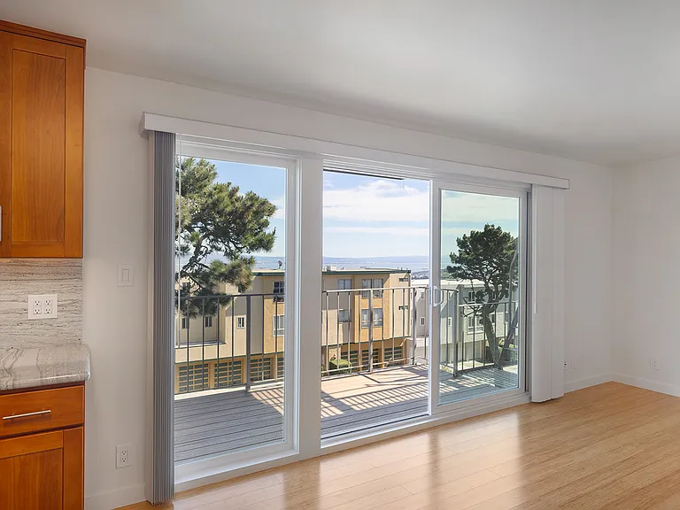 80 Crestline Dr #5 — Photo 2