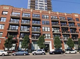 210 S Desplaines St APT 603, Chicago, IL