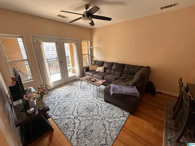 2020 5th Ave S #340 — Photo 12