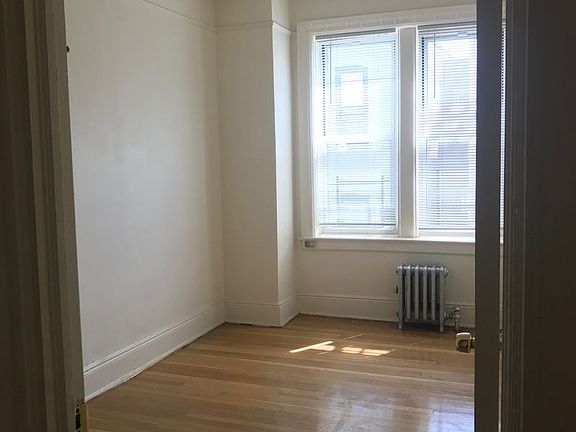 4th image of 2541 21st St #2R