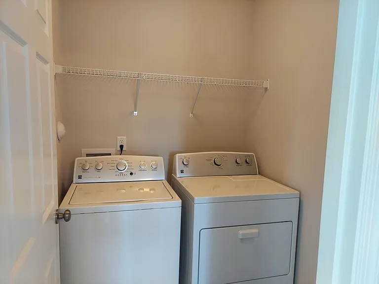 Washer/Dryer room