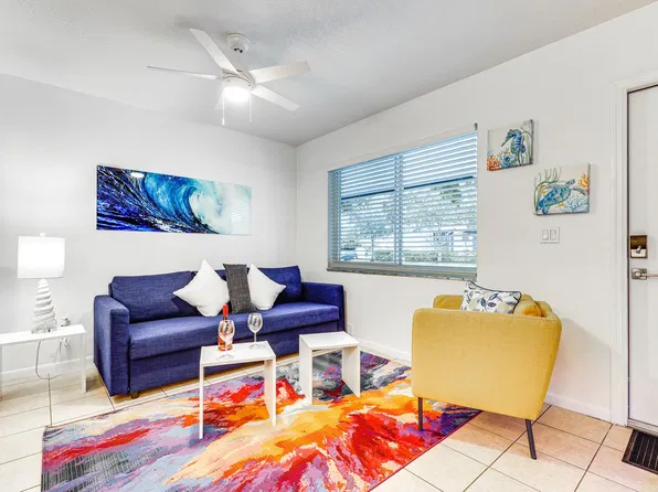 412 NE 4th Ave, Hallandale, FL