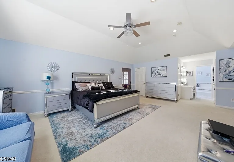 11 Rosewood Ln — Photo 29