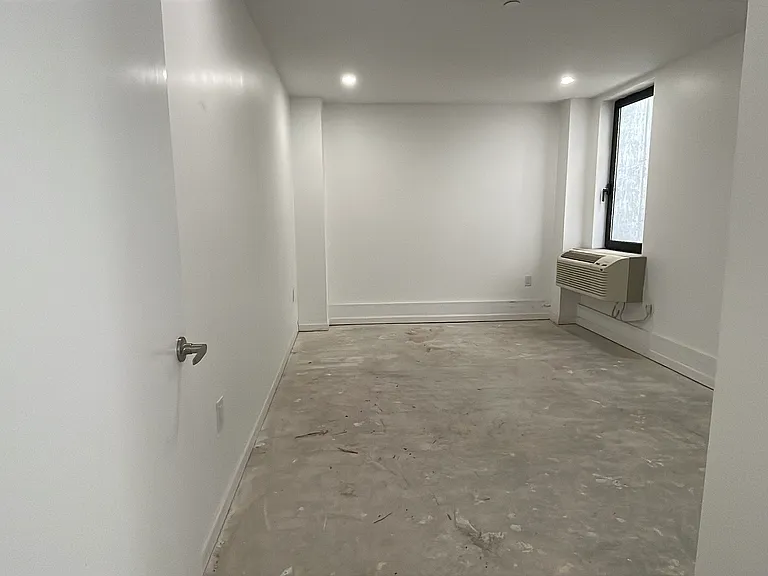 556-557 Market St #1C — Photo 7