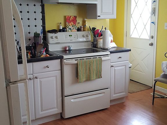 3rd image of 3206 Ridgewood Dr