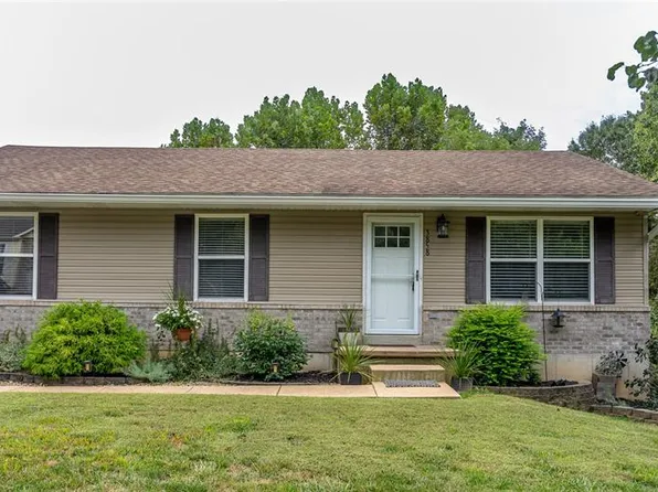 3858 Birch Dr, Imperial, MO 63052