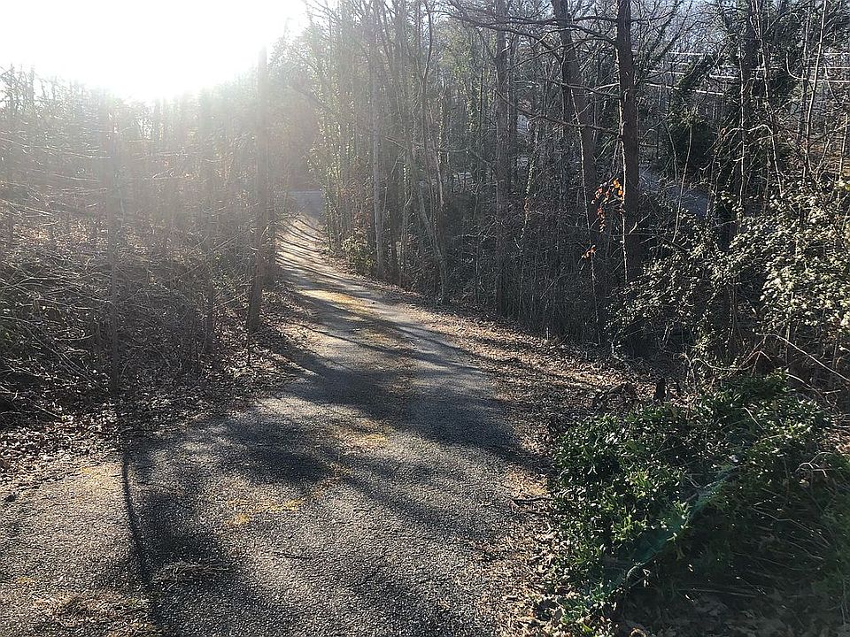 Driveway, from Dogwood Path
