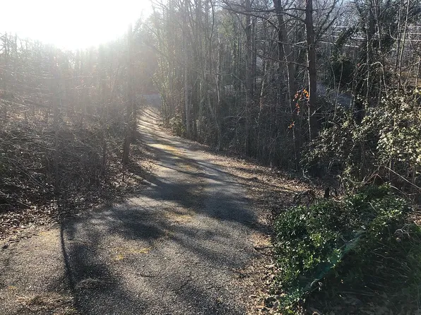 4220 Dogwood Path, Gainesville, GA 30506