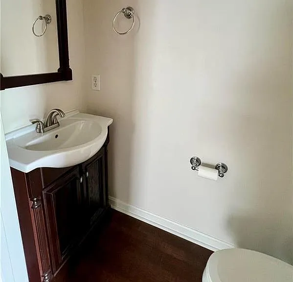 8395 Saylor Ct — Photo 6