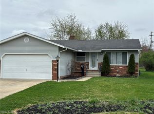 6285 Schaaf Dr, Brookpark, OH