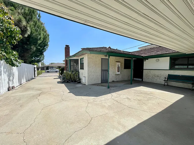 9161 Fortson Dr — Photo 10