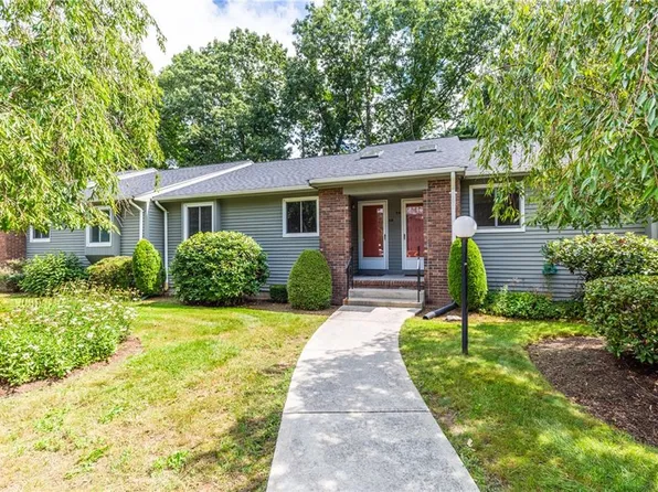 125 Smith Ave Unit 9A, Smithfield, RI 02828