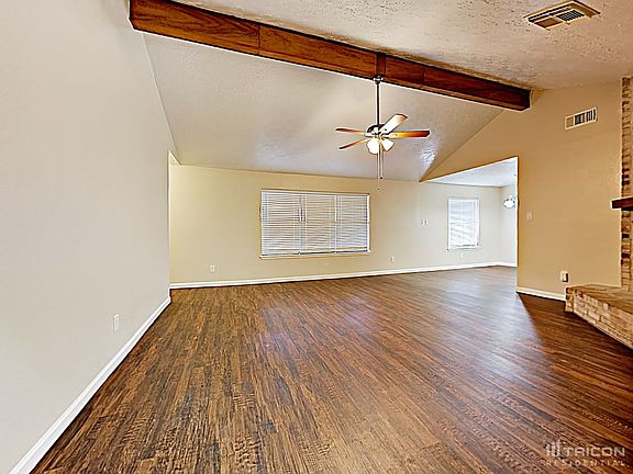 5th image of 333 Windward Dr