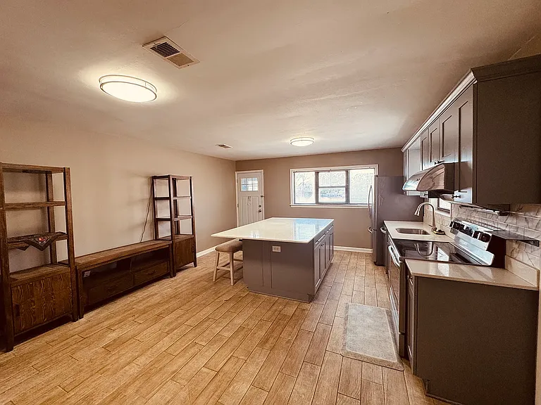 516 Hicks Ave #A — Photo 14