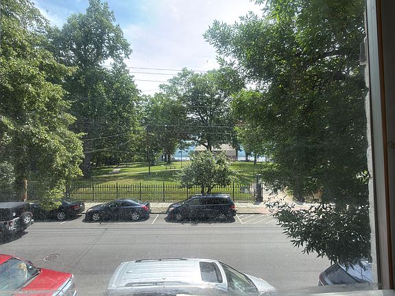 3rd image of 89 Liberty St #1