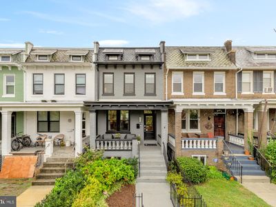 1321 E St NE, Washington, DC, 20002