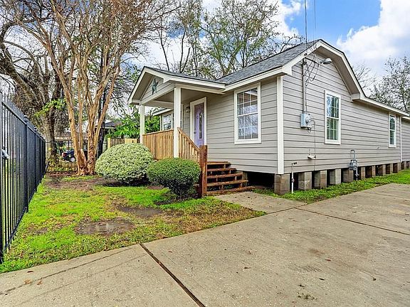 2nd image of 5304 Cochran St