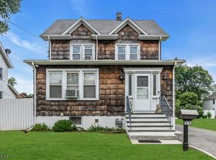 98 Douglas Ave, Somerset, NJ 08873