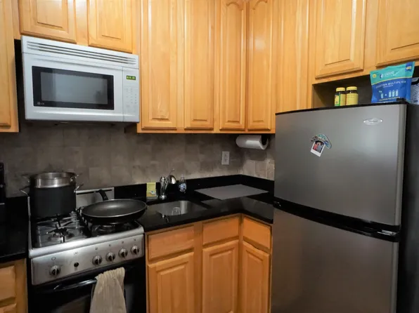 486 E 74th St APT 4C, New York, NY 10021