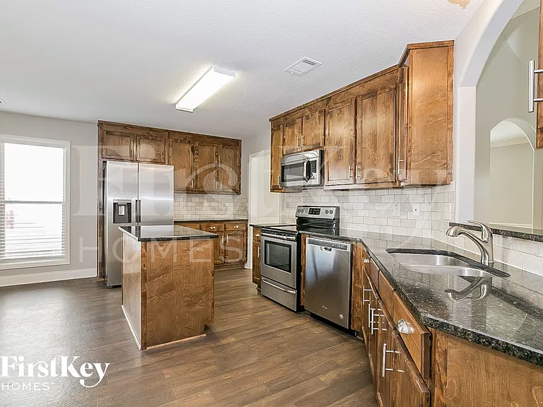 1439 Dillard Heights Dr — Photo 8