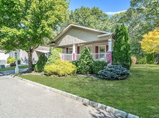 1661 Old Country Road #516, Riverhead, NY 11901