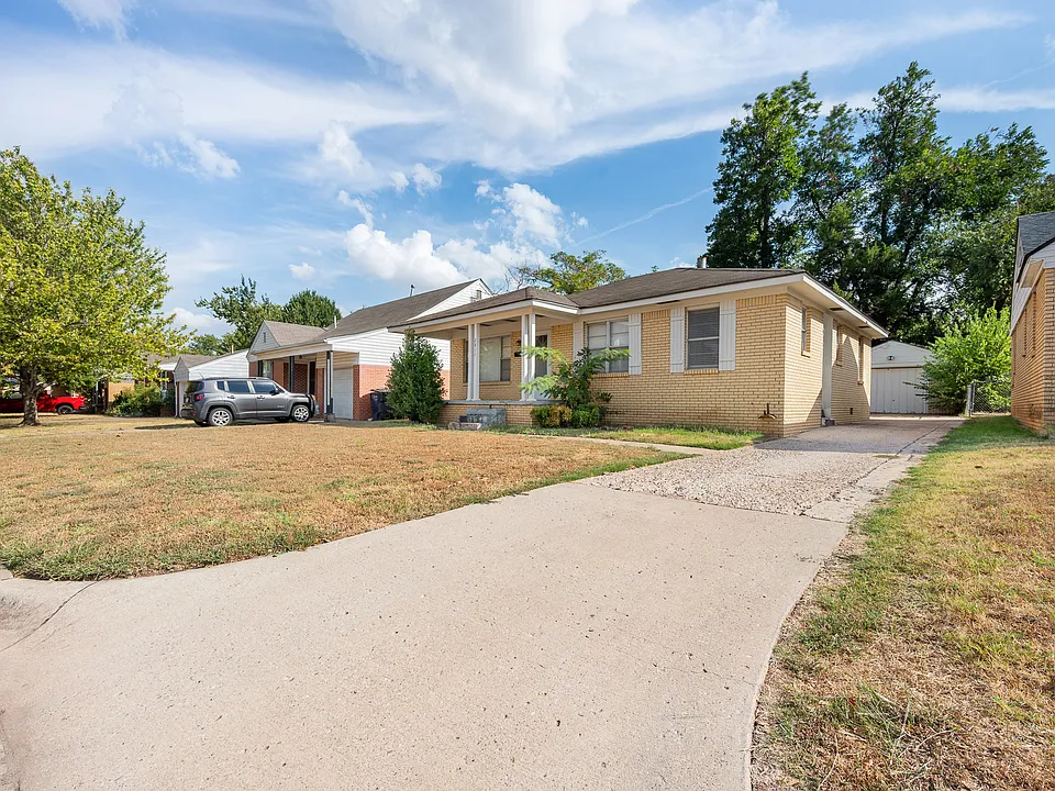 2812 NW 35th St