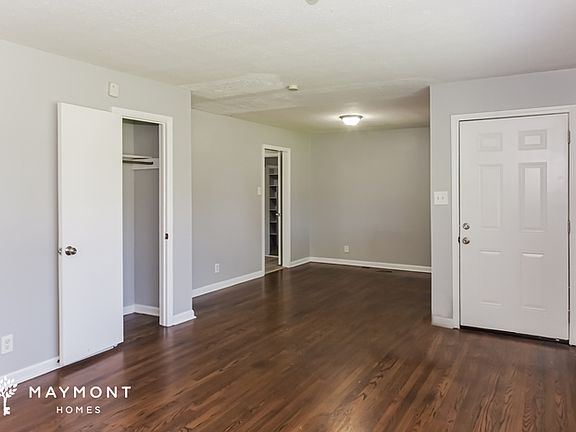 5th image of 3204 Tucker Dr NW