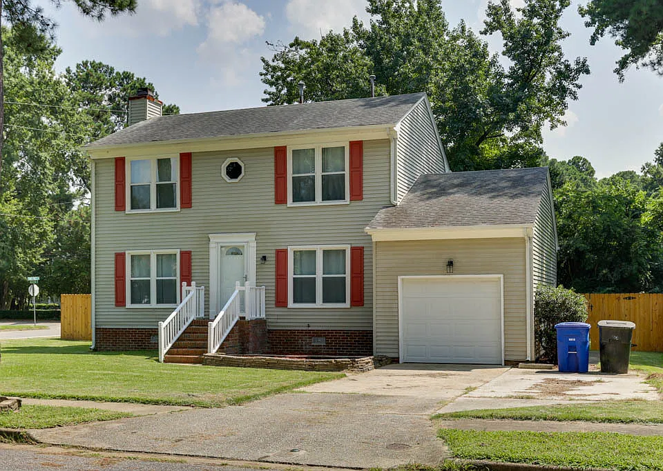 3800 Sunset Point
