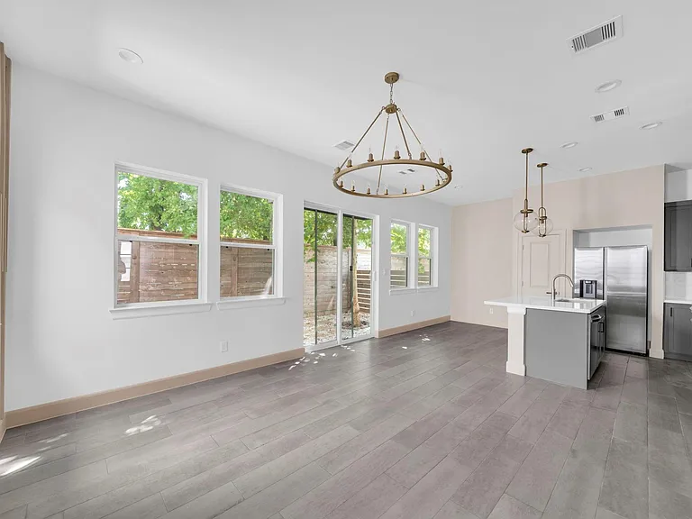 9551 Neuens Rd #B — Photo 18