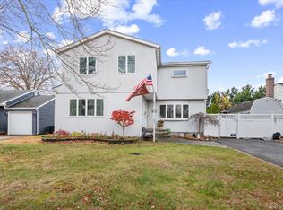 44 E End Avenue, Hicksville, NY 11801